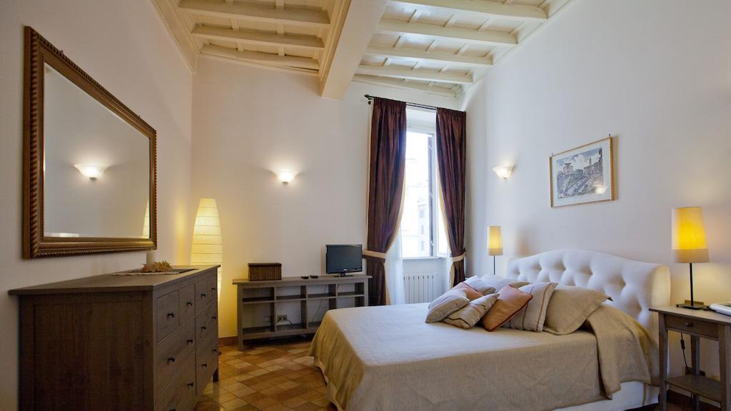Rental In Rome Trevi Fouintain View Apartment Δωμάτιο φωτογραφία